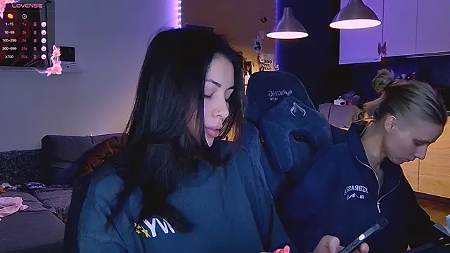 KatiKate online show from 10-15-25, 08:20