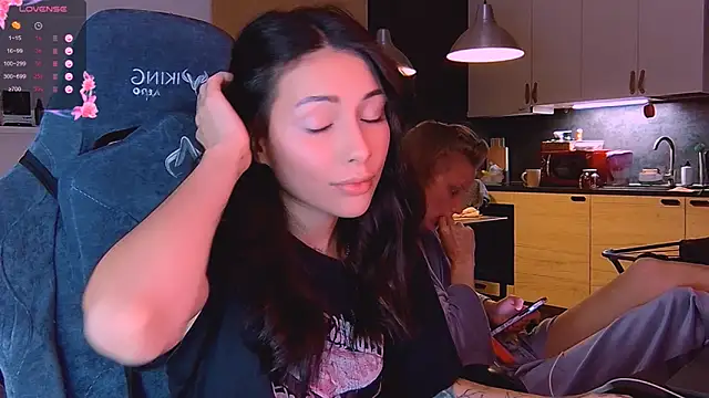 KatiKate online show from 11-03-25, 05:14