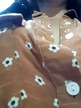 Snapshot of celeste-30_ chatting on 02-11-25, 11:01 celeste-30 online show from 02-11-25, 11:01