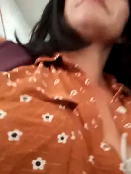 Snapshot of celeste-30_ chatting on 02-15-25, 02:11 celeste-30 online show from 02-15-25, 02:11