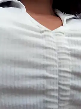 Snapshot of celeste-30_ chatting on 02-18-25, 03:54 celeste-30 online show from 02-18-25, 03:54