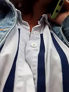 Snapshot of celeste-30_ chatting on 03-11-25, 01:12 celeste-30 online show from 03-11-25, 01:12