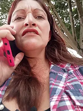 Snapshot of celeste-30_ chatting on 09-28-25, 04:45 celeste-30 online show from 09-28-25, 04:45