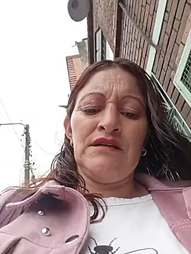 Snapshot of celeste-30_ chatting on 10-08-25, 02:04 celeste-30 online show from 10-08-25, 02:04