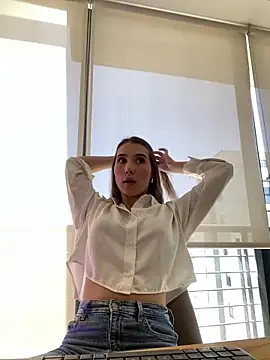 SophieRaily  online show from 03-14-25, 05:46