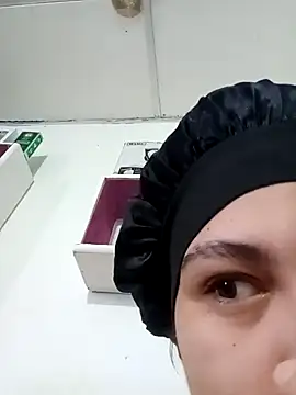 Marilin Jessie online show from 12-16-25, 02:55