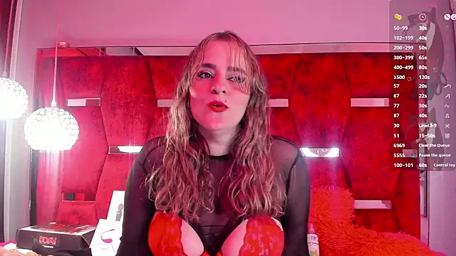 Snapshot of GinnaGrace chatting on 03-06-25, 12:09 GinnaGrace online show from 03-06-25, 12:09