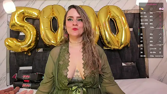 Snapshot of GinnaGrace chatting on 09-25-25, 12:53 GinnaGrace online show from 09-25-25, 12:53