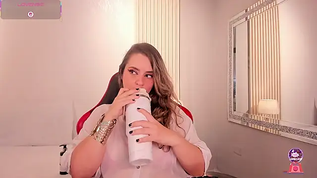 Snapshot of GinnaGrace chatting on 10-08-25, 12:36 GinnaGrace online show from 10-08-25, 12:36