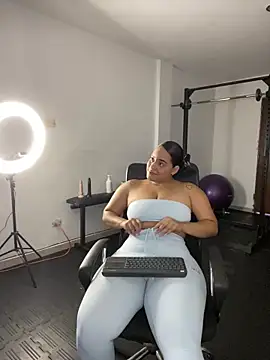 Violetrousse online show from 09-14-25, 04:17