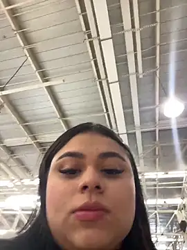 Snapshot of alissonfernandez_ chatting on 01-29-25, 02:21 alissonfernandez online show from 01-29-25, 02:21