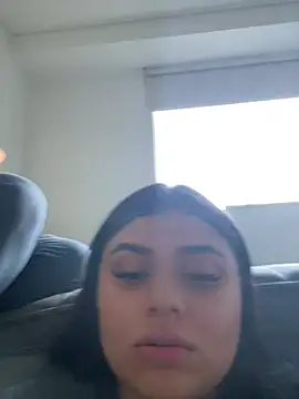 Snapshot of alissonfernandez_ chatting on 01-30-25, 10:51 alissonfernandez online show from 01-30-25, 10:51