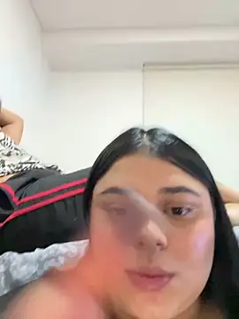 Snapshot of alissonfernandez_ chatting on 02-08-25, 11:24 alissonfernandez online show from 02-08-25, 11:24