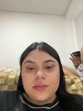 Snapshot of alissonfernandez_ chatting on 02-21-25, 08:05 alissonfernandez online show from 02-21-25, 08:05