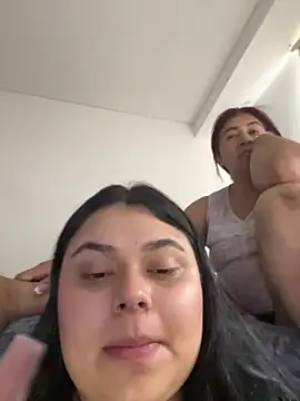 Snapshot of alissonfernandez_ chatting on 03-01-25, 07:04 alissonfernandez online show from 03-01-25, 07:04