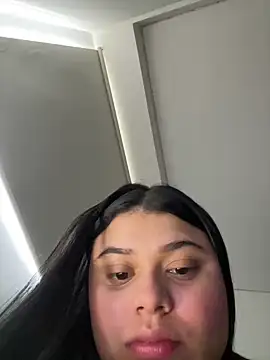 Snapshot of alissonfernandez_ chatting on 03-20-25, 12:53 alissonfernandez online show from 03-20-25, 12:53