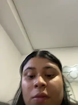 Snapshot of alissonfernandez_ chatting on 03-21-25, 11:12 alissonfernandez online show from 03-21-25, 11:12