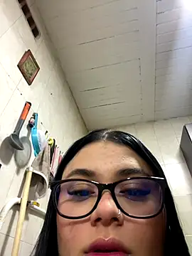 Snapshot of alissonfernandez_ chatting on 09-26-25, 12:36 alissonfernandez online show from 09-26-25, 12:36