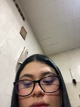 Snapshot of alissonfernandez_ chatting on 10-04-25, 01:03 alissonfernandez online show from 10-04-25, 01:03