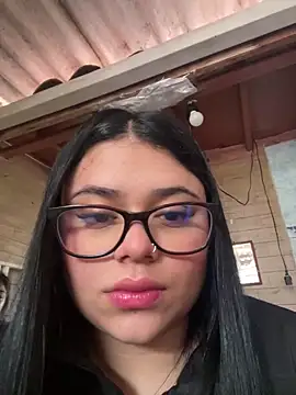 Snapshot of alissonfernandez_ chatting on 10-08-25, 12:58 alissonfernandez online show from 10-08-25, 12:58