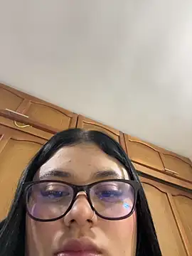 Snapshot of alissonfernandez_ chatting on 11-02-25, 12:35 alissonfernandez online show from 11-02-25, 12:35