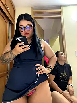 Snapshot of alissonfernandez_ chatting on 11-12-25, 01:00 alissonfernandez online show from 11-12-25, 01:00