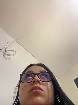 alissonfernandez  online show from 05-22-26, 04:23