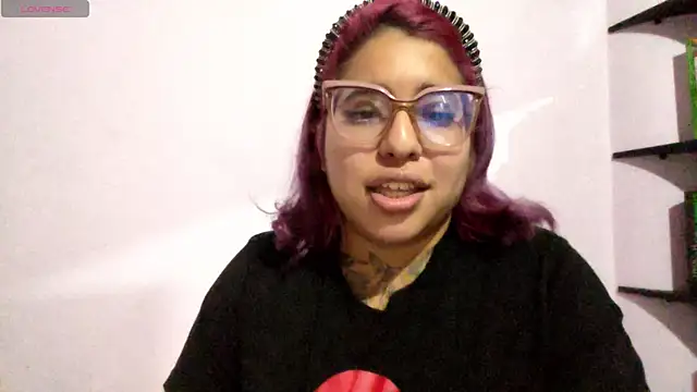 Snapshot of kittyjohns1 chatting on 12-05-24, 12:19 kittyjohns1 online show from 12-05-24, 12:19