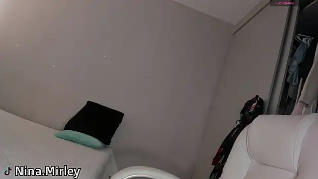 Ninamirley online show from 02-27-26, 07:03