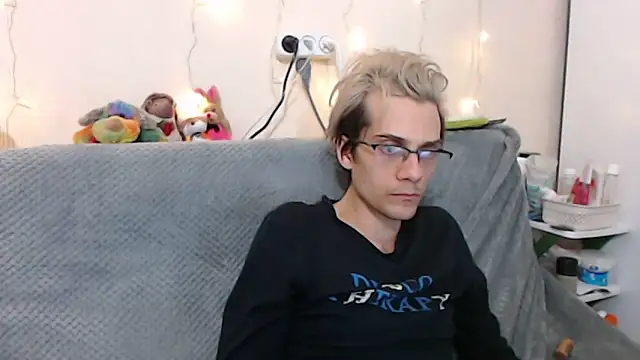 ShineMax18 online show from 12-21-24, 08:32