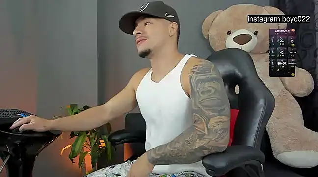 boyc022  online show from 02-13-25, 11:04