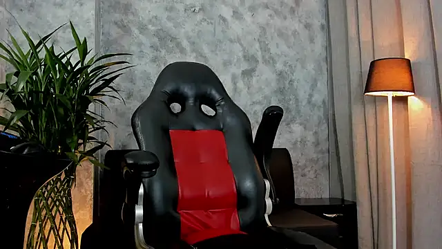 boyc022  online show from 10-02-25, 11:45