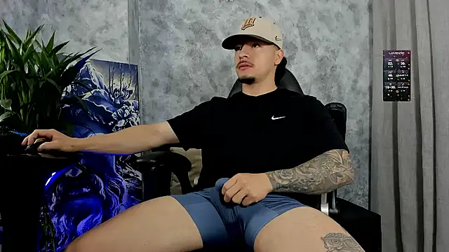 boyc022  online show from 11-16-25, 01:28