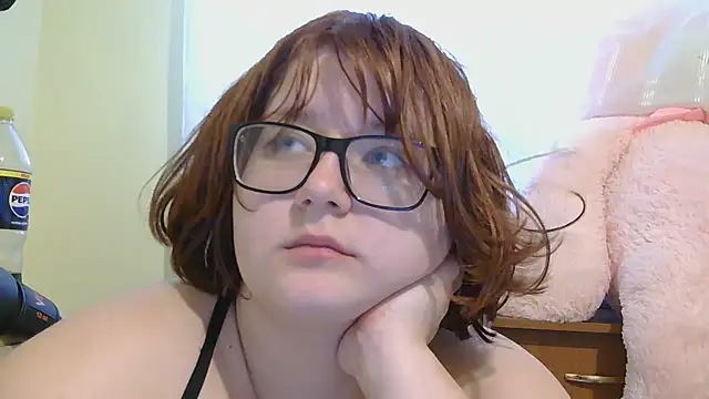 Snapshot of SoNayNachka chatting on 12-05-24, 11:49 SoNayNachka online show from 12-05-24, 11:49