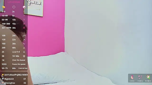 Snapshot of hornybarelylegalgirl chatting on 02-25-25, 04:10 hornybarelylegalgirl online show from 02-25-25, 04:10