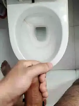 Snapshot of KeepCummingForYou73 chatting on 03-09-25, 11:35 KeepCummingForYou73 online show from 03-09-25, 11:35