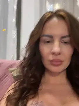 Snapshot of Avabraty chatting on 03-14-25, 07:44 Avabraty online show from 03-14-25, 07:44