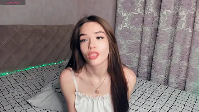 Snapshot of BlissDodd chatting on 03-06-25, 06:16 BlissDodd online show from 03-06-25, 06:16