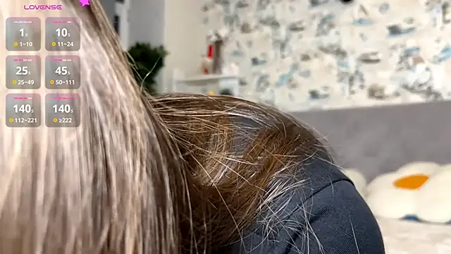 Snapshot of BlissDodd chatting on 09-27-25, 06:02 BlissDodd online show from 09-27-25, 06:02