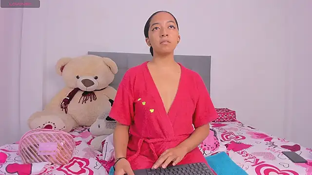 NAHOMI MILLER online show from 01-04-25, 10:13