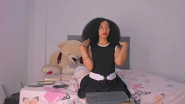 NAHOMI MILLER online show from 01-17-25, 05:11