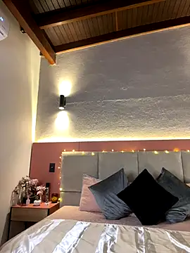 AniiRose online show from 09-13-25, 12:43