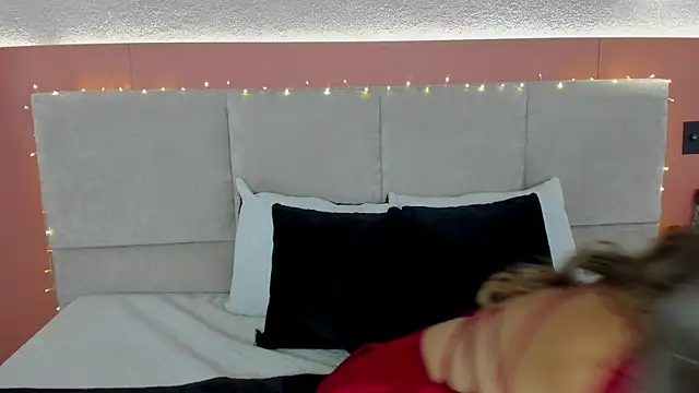 AniiRose online show from 12-05-25, 01:25