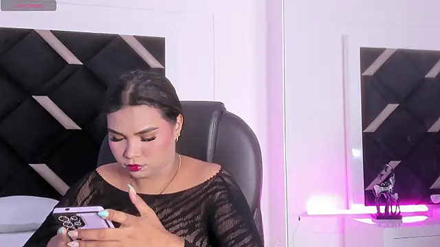 Carolina Evanss online show from 06-06-26, 04:06