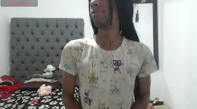 Snapshot of lucianadolll chatting on 03-12-25, 11:01 lucianadolll online show from 03-12-25, 11:01