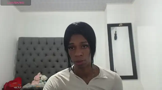 Snapshot of lucianadolll chatting on 03-14-25, 11:32 lucianadolll online show from 03-14-25, 11:32