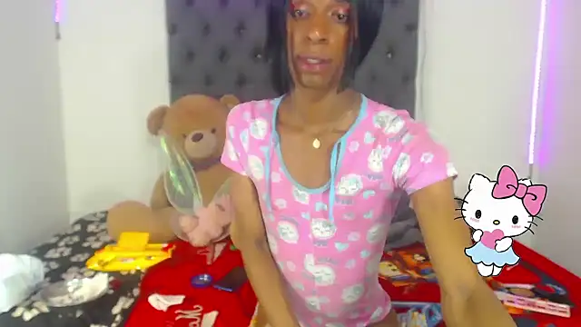 Snapshot of lucianadolll chatting on 10-20-25, 06:47 lucianadolll online show from 10-20-25, 06:47