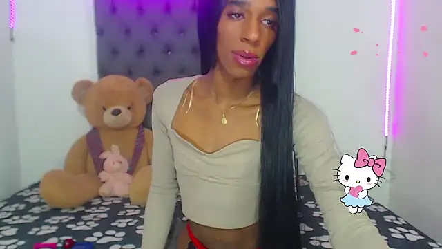 Snapshot of lucianadolll chatting on 10-28-25, 10:30 lucianadolll online show from 10-28-25, 10:30