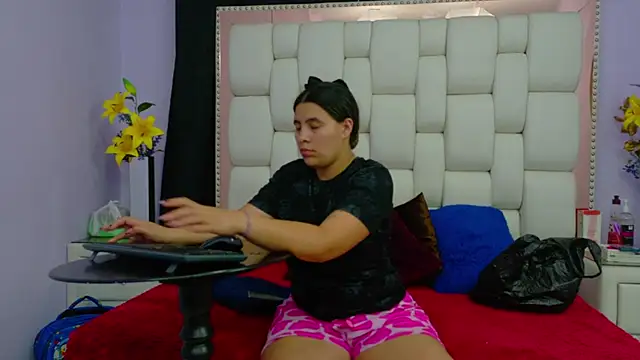 Salome Moonn online show from 11-27-25, 02:02