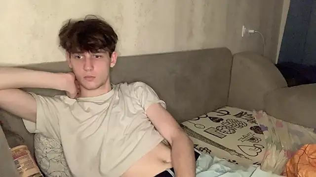 cutie guys online show from 12-19-24, 07:18